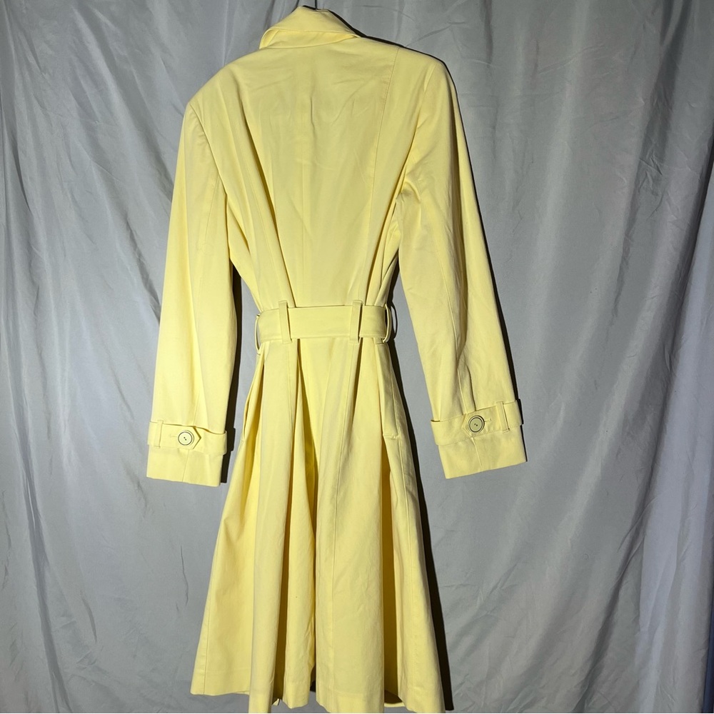 Trench coat light yellow
